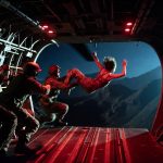 „Stirb, Schlampe!“ – Sie stießen sie mitten im Gefecht aus einem Flugzeug … und merkten zu spät, dass Navy SEALs tatsächlich fliegen können. Sarah Morgan Reeves wurde von korrupten Delta-Force-Männern aus 8000 Fuß Höhe aus dem Black Hawk geworfen, weil sie deren Schmuggelrouten zerstört hatte. Doch der Verrat an der Tochter von Colonel James Reeves weckte eine tödliche Entschlossenheit. Mit Fallschirmtechnik, Flussüberquerung und verborgenen Fähigkeiten überlebte sie den Absturz, jagte die Verräter und enthüllte den Council. Eine epische Geschichte von Verrat, väterlichem Erbe, unzerstörbarem Willen und triumphaler Gerechtigkeit in den afghanischen Bergen, die zeigt, wie eine Frau aus dem Tod auferstand und ein ganzes Netzwerk zerschlug.
